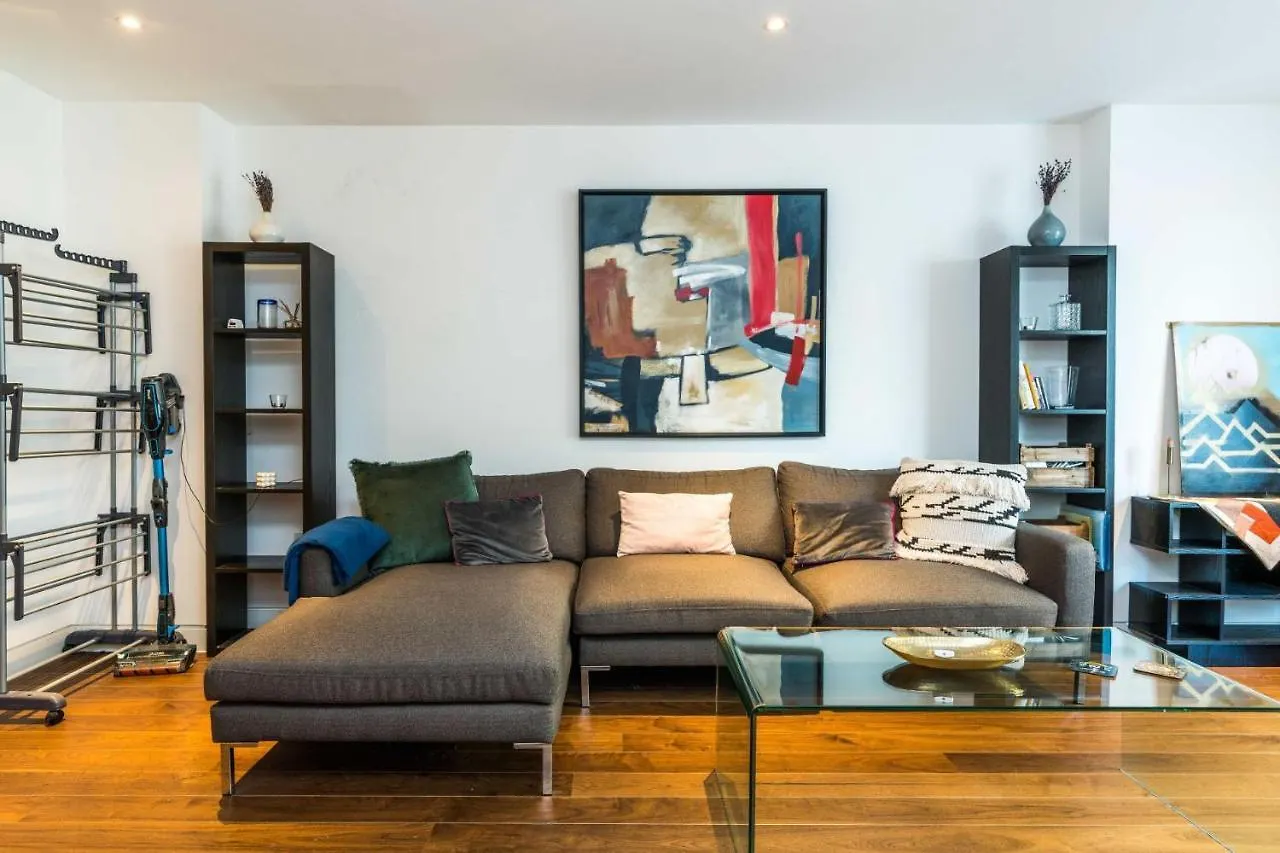Apartment For 4 In The Heart Of Shoreditch location